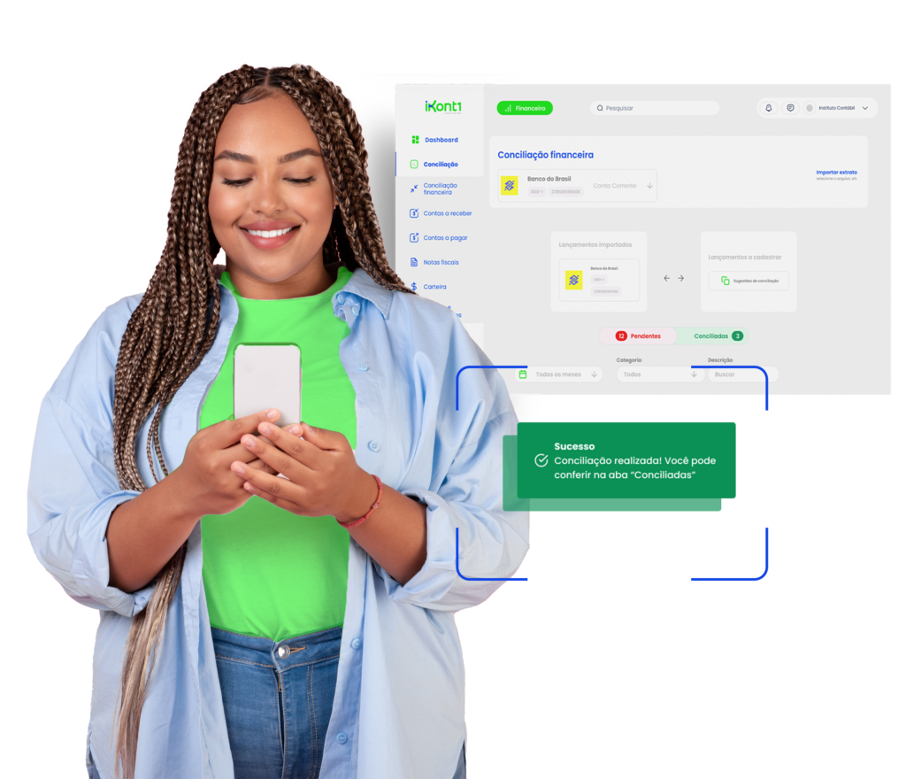 Mulher usando smartphone com interface do iKont1